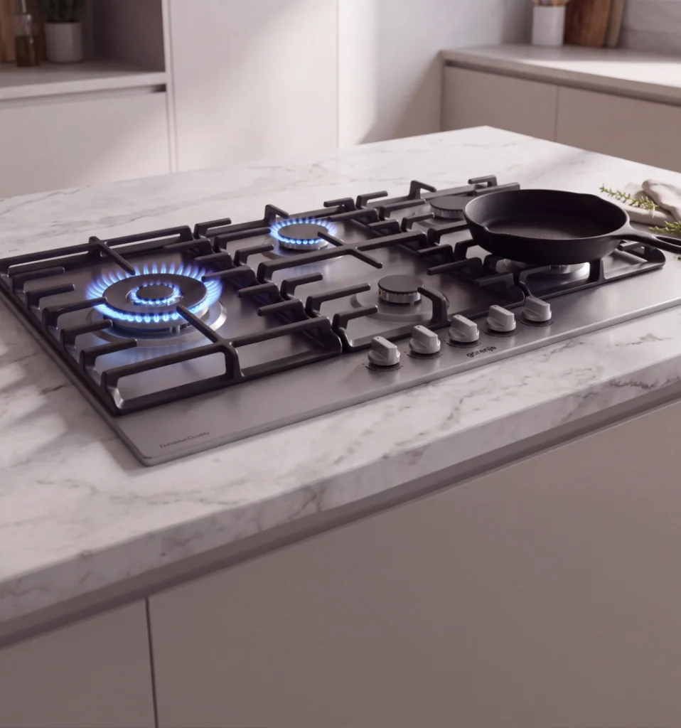 Cooktop sobre bancada de mármore